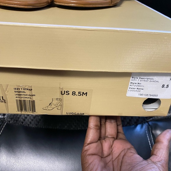 Michael Kors sandals 3 inch heels worn twice size 8.5 caramel color - Picture 4 of 6